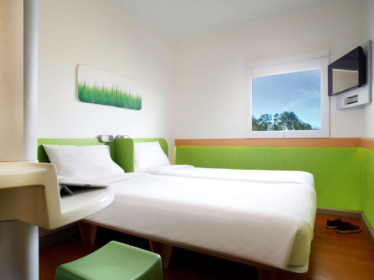 סידוארג'ו Cordia Hotel Surabaya Airport - Hotel Dalam Bandara - Formerly Ibis Budget Surabaya Airport מראה חיצוני תמונה