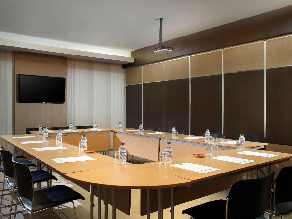 סידוארג'ו Cordia Hotel Surabaya Airport - Hotel Dalam Bandara - Formerly Ibis Budget Surabaya Airport מראה חיצוני תמונה