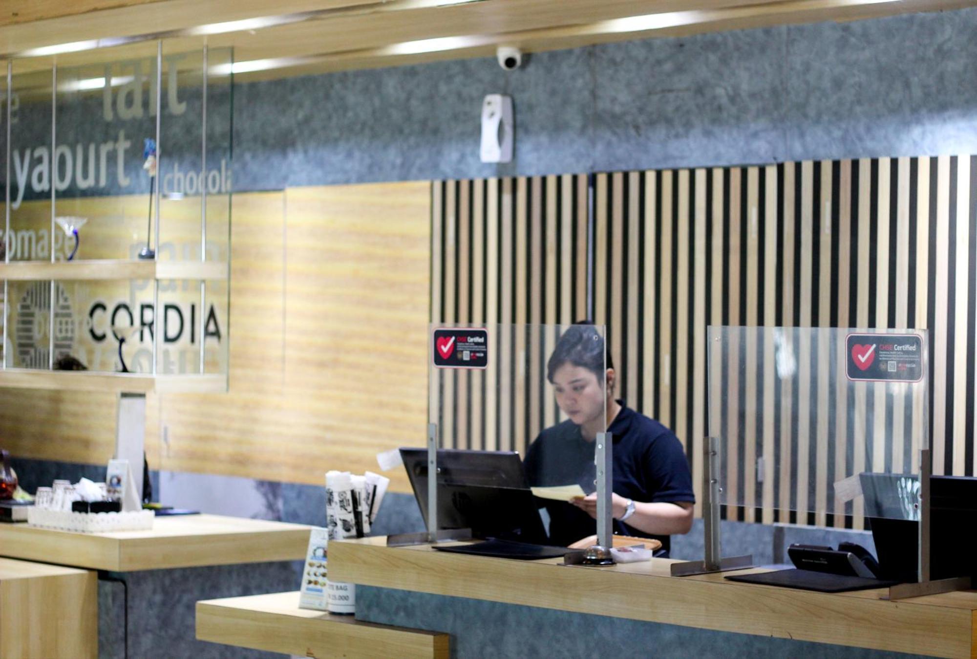 סידוארג'ו Cordia Hotel Surabaya Airport - Hotel Dalam Bandara - Formerly Ibis Budget Surabaya Airport מראה חיצוני תמונה