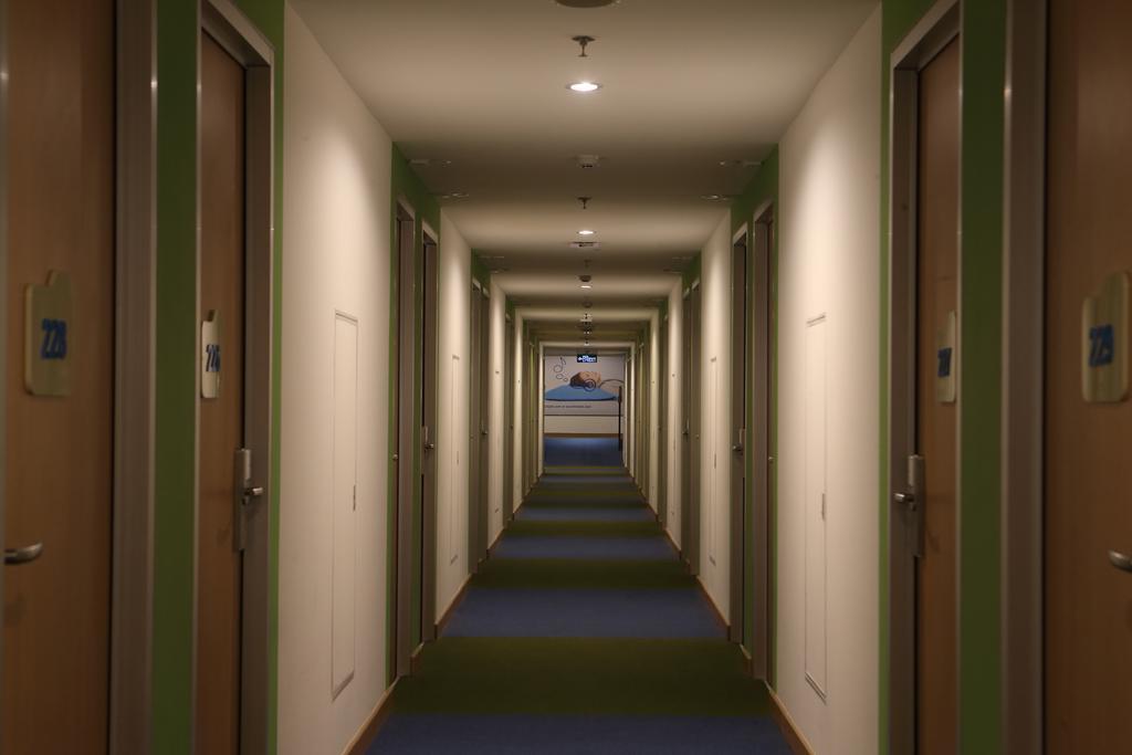 סידוארג'ו Cordia Hotel Surabaya Airport - Hotel Dalam Bandara - Formerly Ibis Budget Surabaya Airport מראה חיצוני תמונה