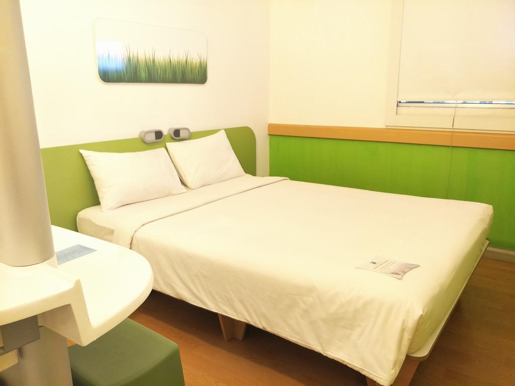 סידוארג'ו Cordia Hotel Surabaya Airport - Hotel Dalam Bandara - Formerly Ibis Budget Surabaya Airport מראה חיצוני תמונה