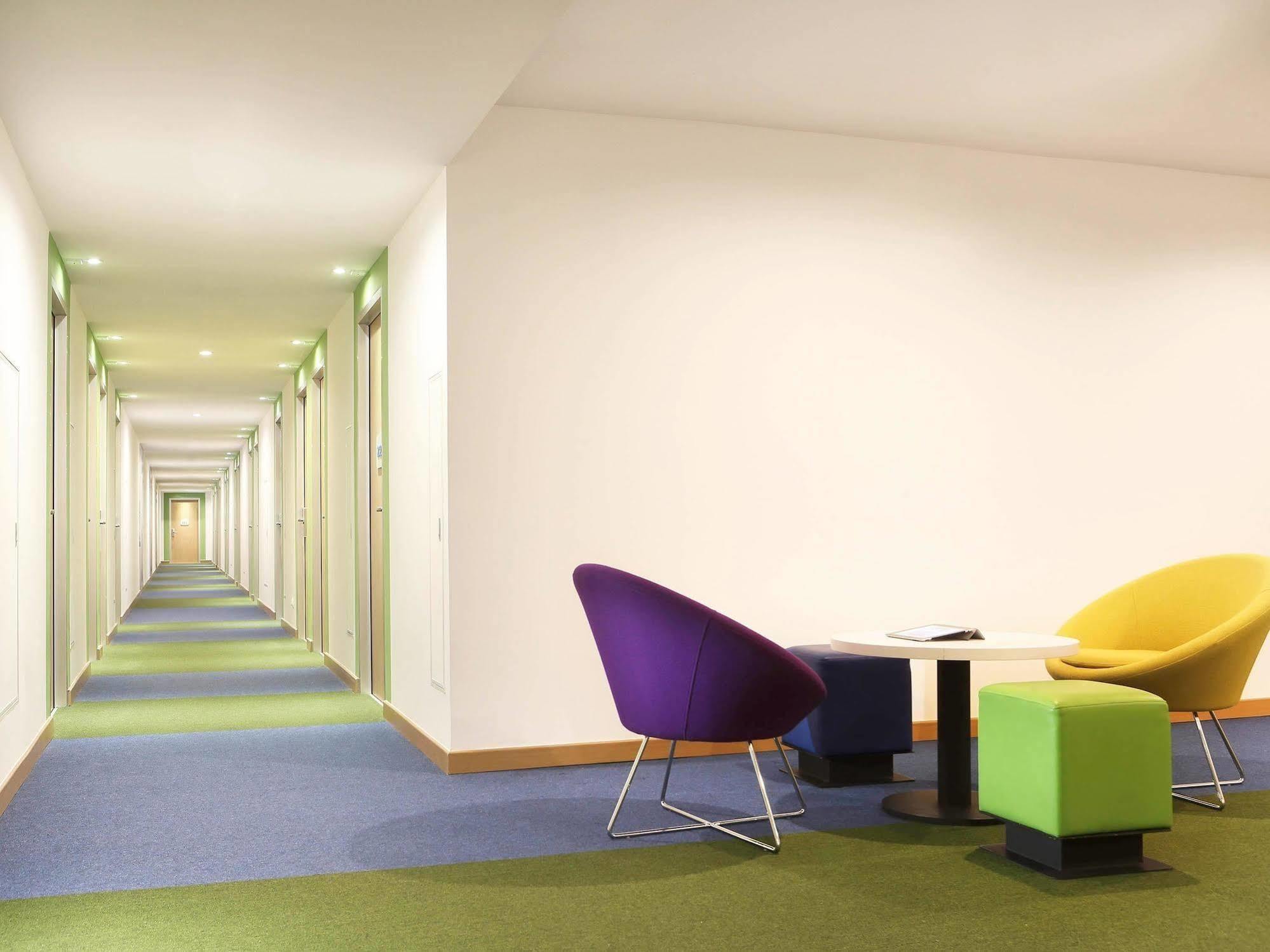 סידוארג'ו Cordia Hotel Surabaya Airport - Hotel Dalam Bandara - Formerly Ibis Budget Surabaya Airport מראה חיצוני תמונה